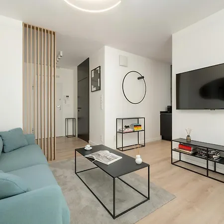 Apartament Z Ogrodkiem Zielona Okolica By Renters شقة فروتسواف