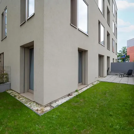 Apartament Z Ogrodkiem Zielona Okolica By Renters شقة *