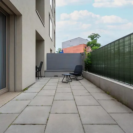Apartament Z Ogrodkiem Zielona Okolica By Renters