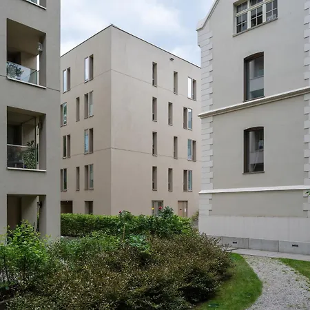 Apartament Z Ogrodkiem Zielona Okolica By Renters شقة