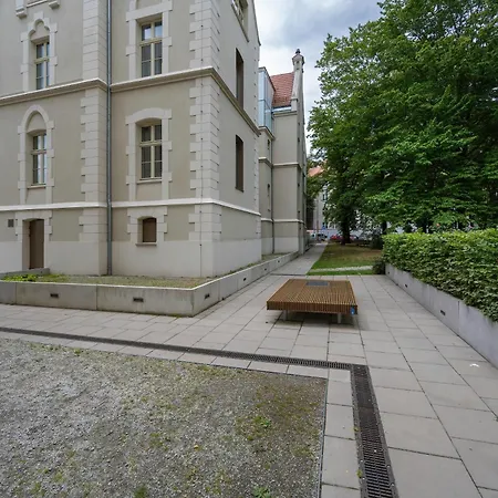 شقة Apartament Z Ogrodkiem Zielona Okolica By Renters فروتسواف